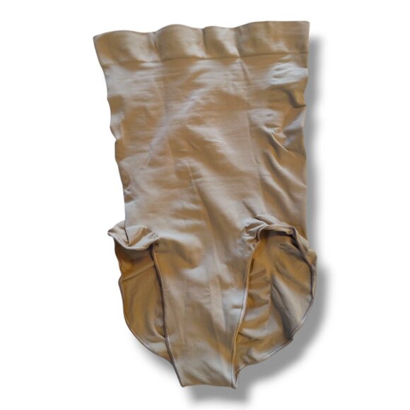 Skims Seamless Sculpt High-Waisted Brief - Picture 4 of 4